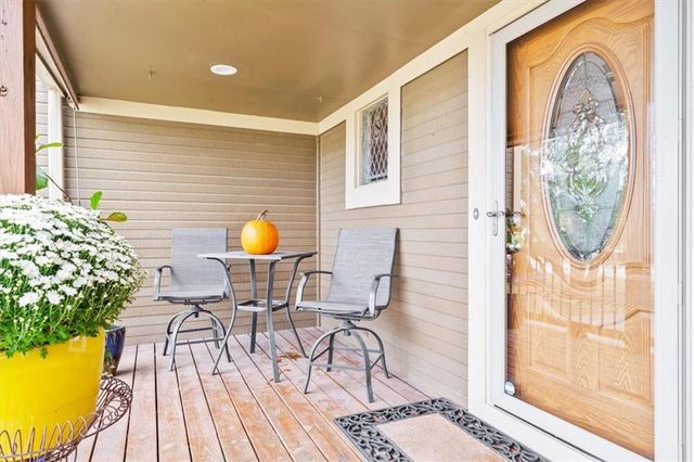 8910 Lexington Avenue, De Soto, KS 66018