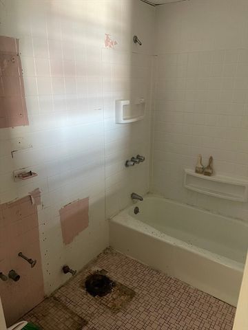 67 Webster Ave 2, Chelsea, MA 02150