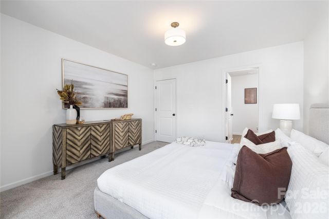 537 Dawn Circle, Charlotte, NC 28213