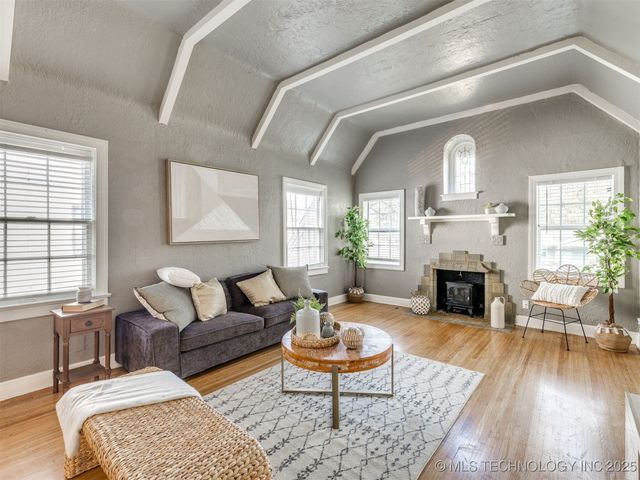 2432 N Boston Avenue, Tulsa, OK 74106