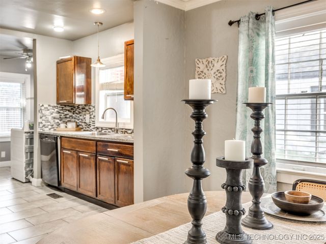 2432 N Boston Avenue, Tulsa, OK 74106