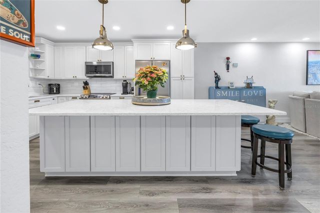 800 MADONNA BOULEVARD A, St Petersburg, FL 33715