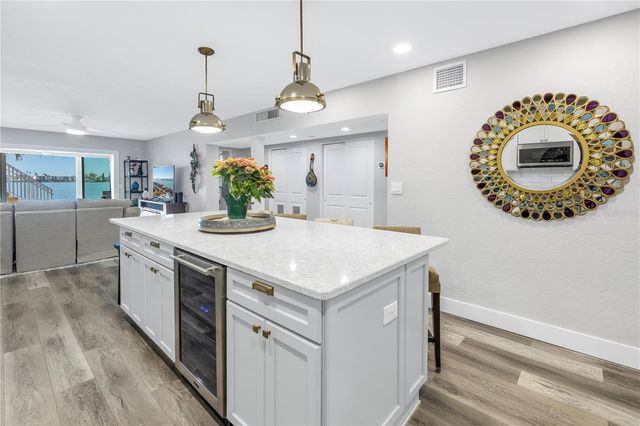 800 MADONNA BOULEVARD A, St Petersburg, FL 33715