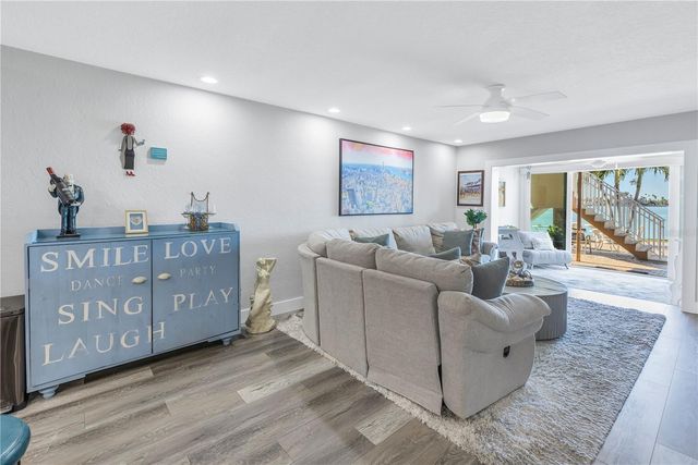 800 MADONNA BOULEVARD A, St Petersburg, FL 33715