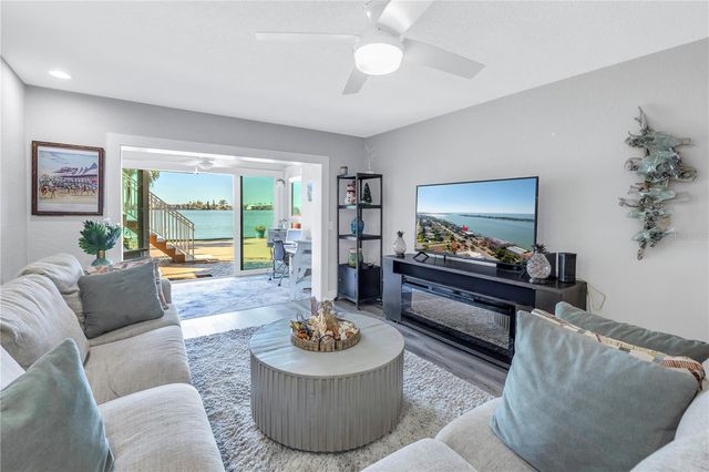 800 MADONNA BOULEVARD A, St Petersburg, FL 33715