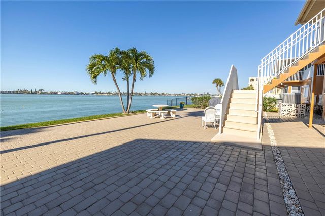 800 MADONNA BOULEVARD A, St Petersburg, FL 33715