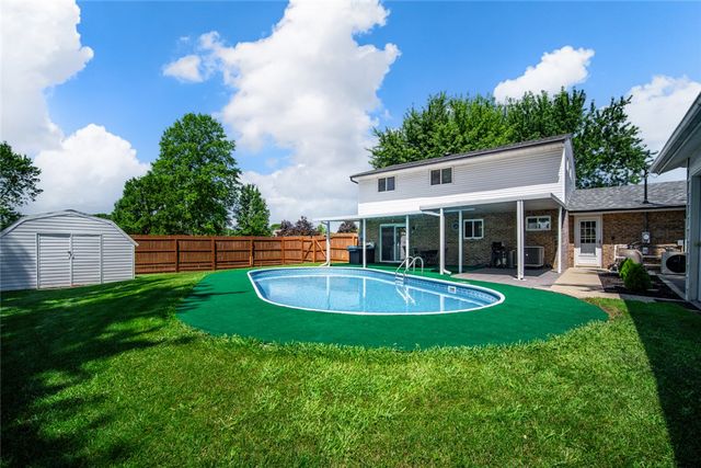 7028 Safari Drive, Huber Heights, OH 45424