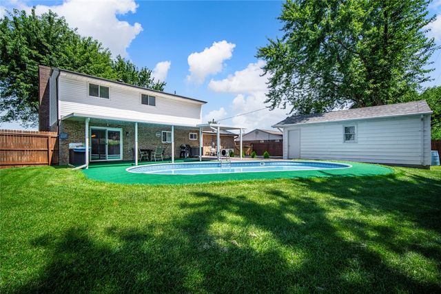 7028 Safari Drive, Huber Heights, OH 45424
