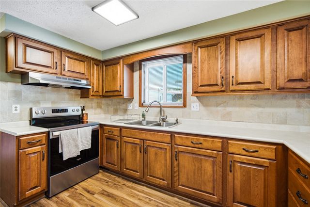 7028 Safari Drive, Huber Heights, OH 45424