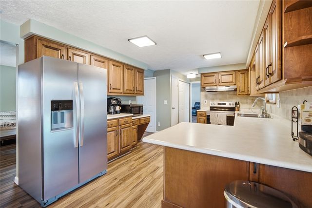 7028 Safari Drive, Huber Heights, OH 45424