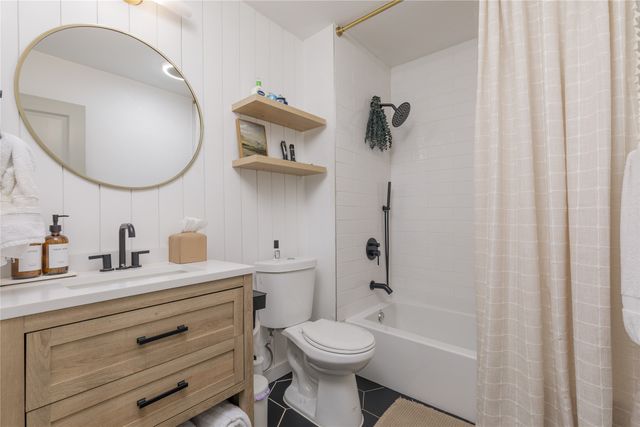 3835 Ruidosa Avenue, Dallas, TX 75228