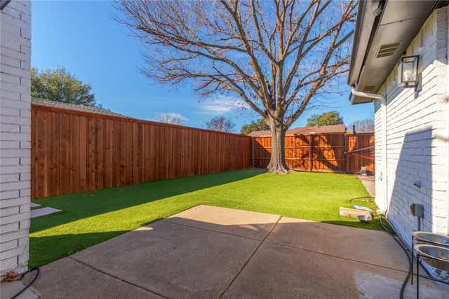 3835 Ruidosa Avenue, Dallas, TX 75228