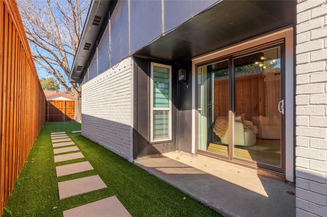 3835 Ruidosa Avenue, Dallas, TX 75228