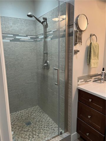 62 E Calle La Sombra, Camarillo, CA 93010