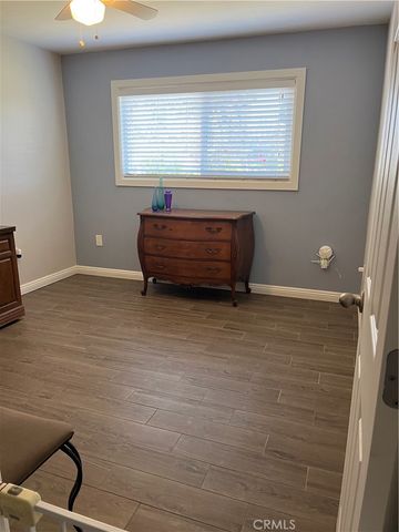 62 E Calle La Sombra, Camarillo, CA 93010