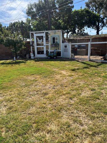 62 E Calle La Sombra, Camarillo, CA 93010