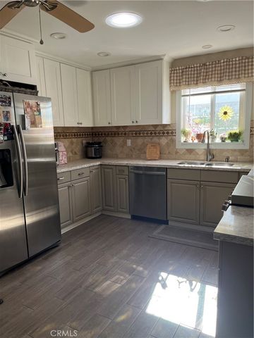 62 E Calle La Sombra, Camarillo, CA 93010