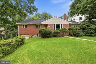 2510 N UPLAND ST, Arlington, VA 22207