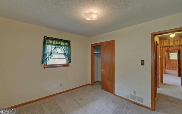586 Collins Road, Toccoa, GA 30577