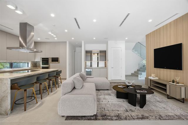 7965 SW 53rd Ave, Miami, FL 33143