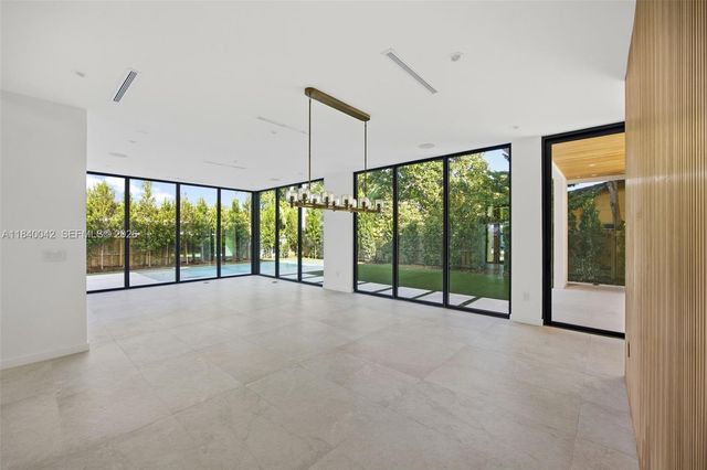 7965 SW 53rd Ave, Miami, FL 33143