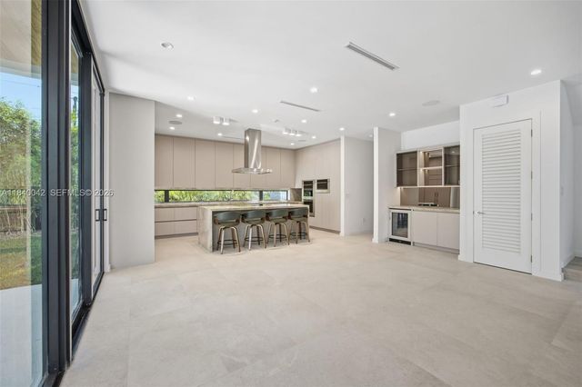 7965 SW 53rd Ave, Miami, FL 33143