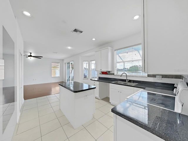 1834 RAVEN GLEN DRIVE, Ruskin, FL 33570