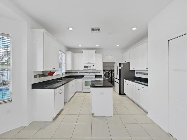 1834 RAVEN GLEN DRIVE, Ruskin, FL 33570