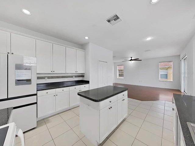 1834 RAVEN GLEN DRIVE, Ruskin, FL 33570