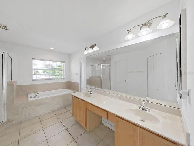 1834 RAVEN GLEN DRIVE, Ruskin, FL 33570