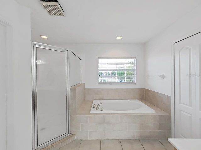 1834 RAVEN GLEN DRIVE, Ruskin, FL 33570