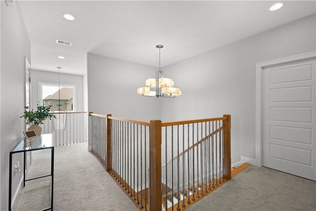 9810 Sumner Dr, Mccandless, PA 15101