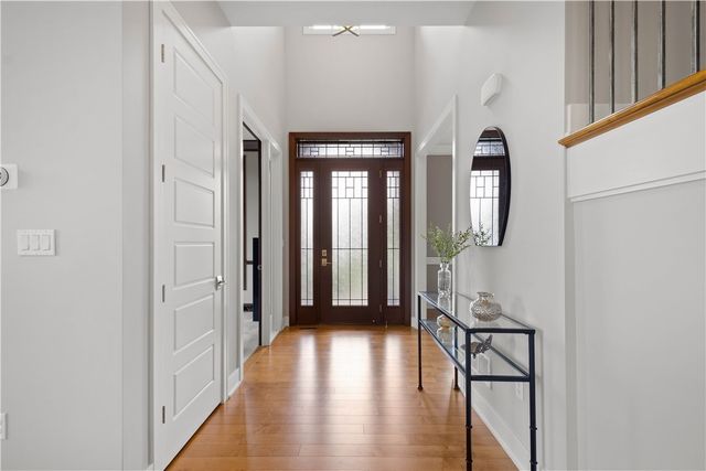 9810 Sumner Dr, Mccandless, PA 15101