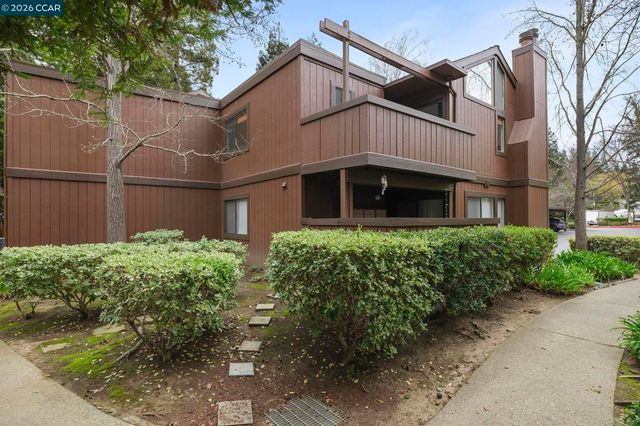 8131 Camelback Pl, Pleasant Hill, CA 94523