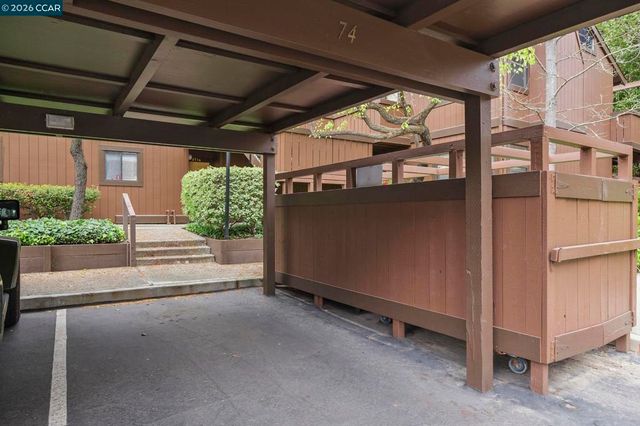 8131 Camelback Pl, Pleasant Hill, CA 94523