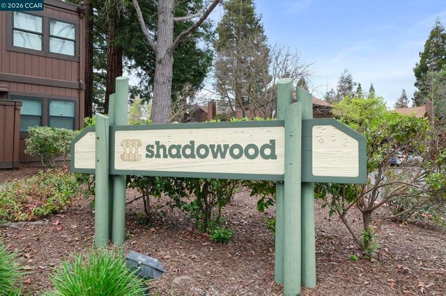 8131 Camelback Pl, Pleasant Hill, CA 94523