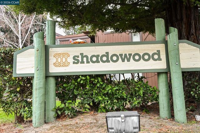 8131 Camelback Pl, Pleasant Hill, CA 94523