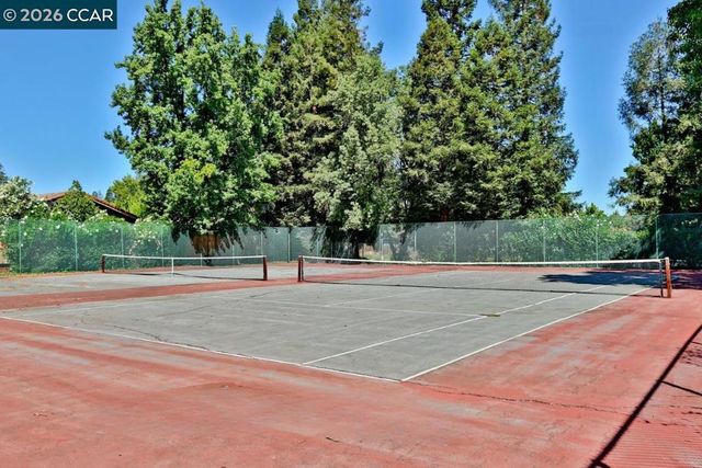 8131 Camelback Pl, Pleasant Hill, CA 94523