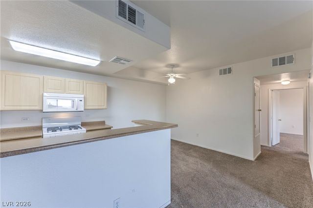 8250 North Grand Canyon Drive 2074, Las Vegas, NV 89166