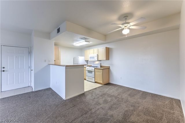 8250 North Grand Canyon Drive 2074, Las Vegas, NV 89166