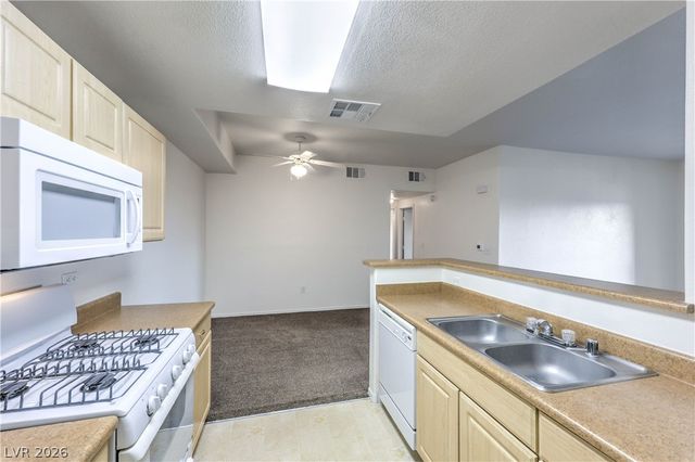 8250 North Grand Canyon Drive 2074, Las Vegas, NV 89166