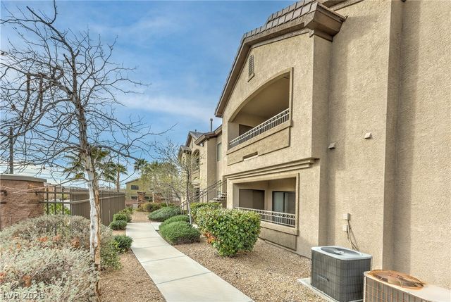 8250 North Grand Canyon Drive 2074, Las Vegas, NV 89166
