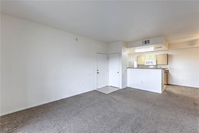 8250 North Grand Canyon Drive 2074, Las Vegas, NV 89166