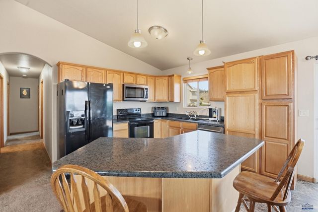 1106 LENNON LANE, Rapid City, SD 57701