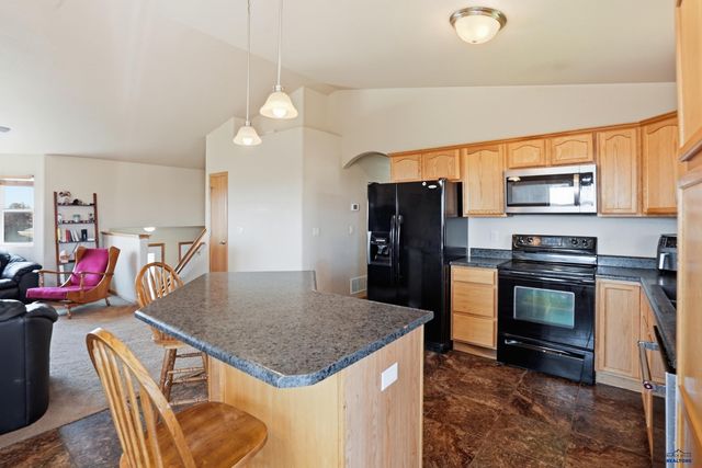 1106 LENNON LANE, Rapid City, SD 57701