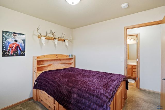 1106 LENNON LANE, Rapid City, SD 57701