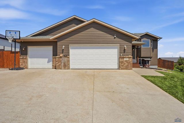 1106 LENNON LANE, Rapid City, SD 57701