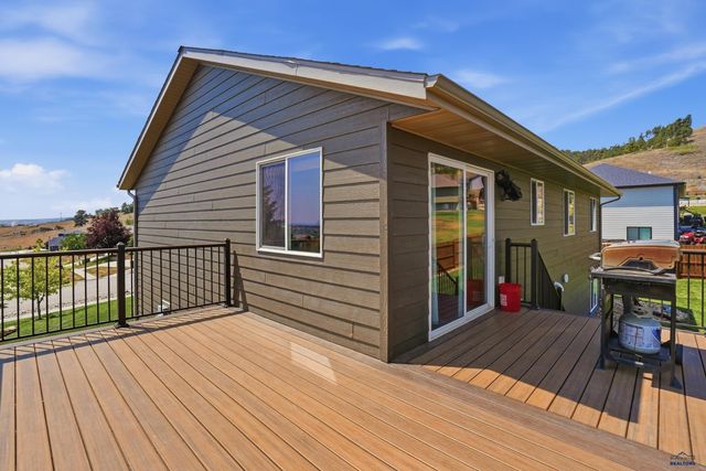 1106 LENNON LANE, Rapid City, SD 57701