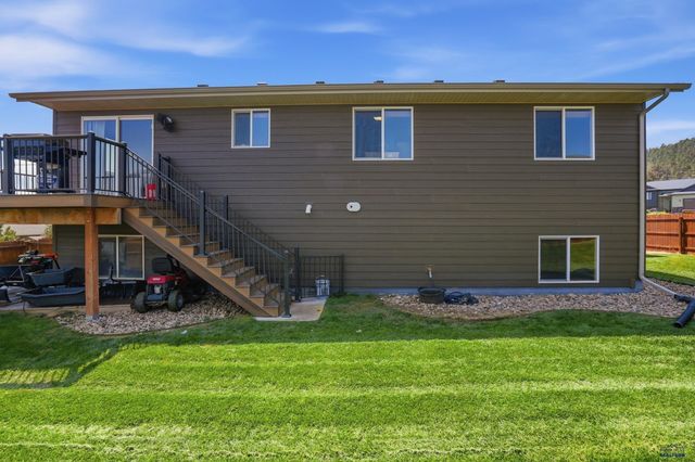 1106 LENNON LANE, Rapid City, SD 57701