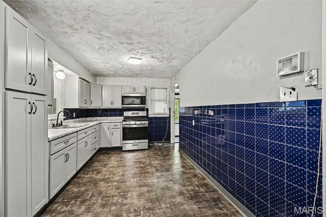 3801 Avondale Avenue, St Louis, MO 63121